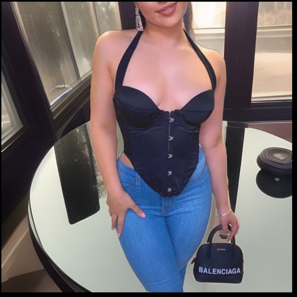 Sexy Black Magnetic Hook & Eye Design Asymmetrical Bustier Corset Crop Camisole - Picture 5 of 17